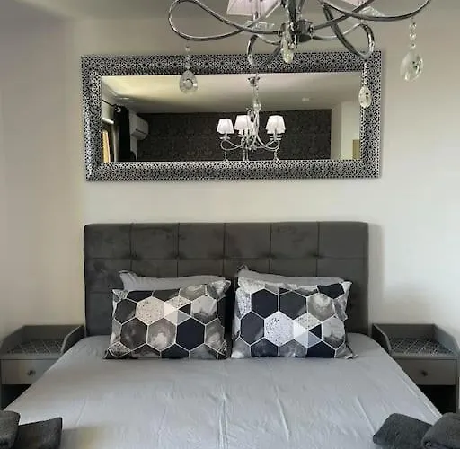 K.k Elenite Astoria 5 דירה