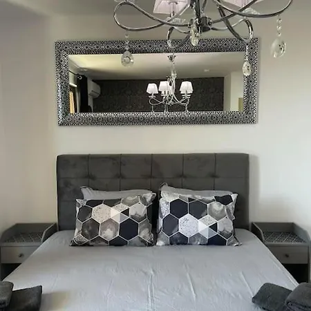 K.k Elenite Astoria 5 Apartment