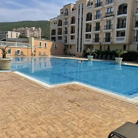 K.k Elenite Astoria 5 Apartment