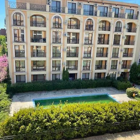 Apartment K.k Elenite Astoria 5 *