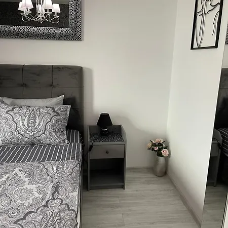 K.k Elenite Astoria 5 Apartment